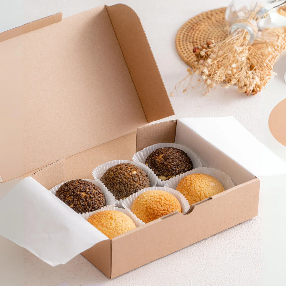 clear empty box for muffins