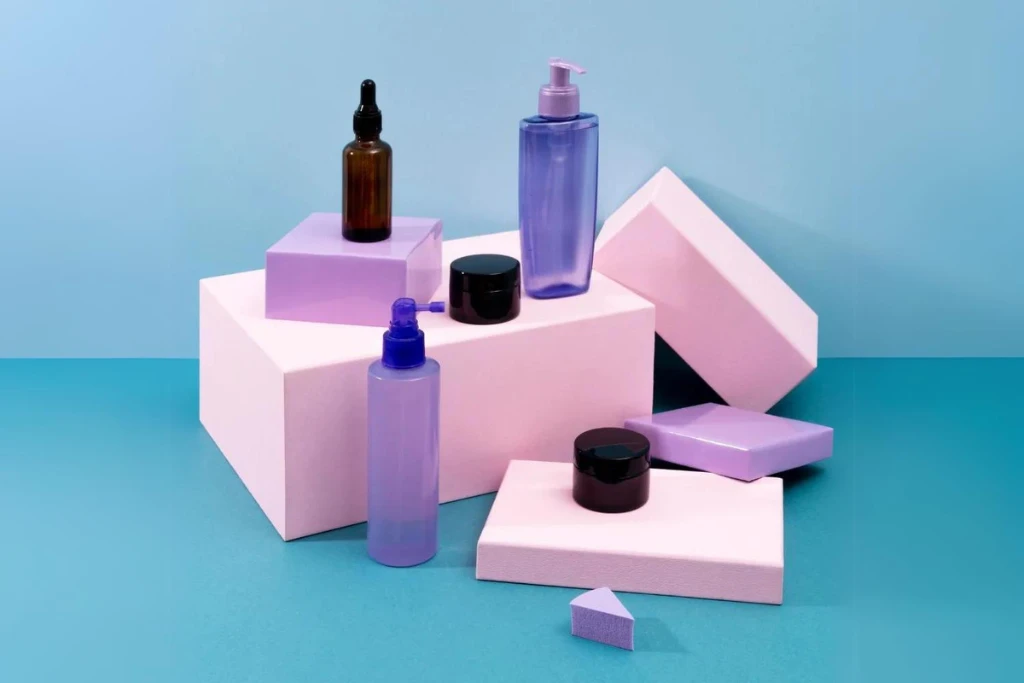 custom cosmetic plastic jars