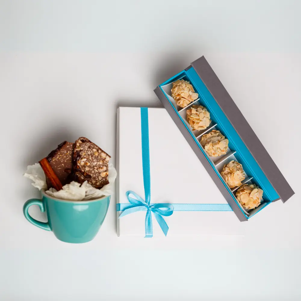 custom clear cupcake boxes