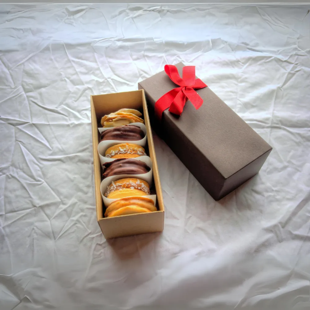 custom macaron boxes wholesale packaging