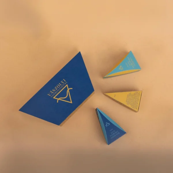 custom triangle boxes wholesale